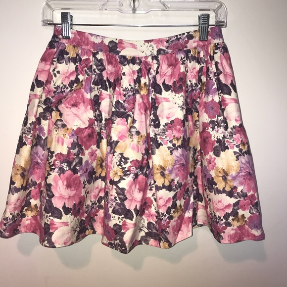 Pink Floral Vegan Leather Two Piece Set - Picture 5 of 8
